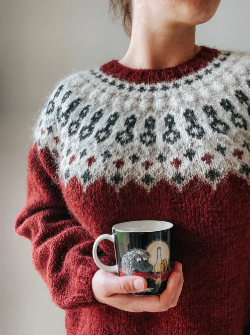 Hovedbilde Čoarvegiella Vår - garnpakke rustrød