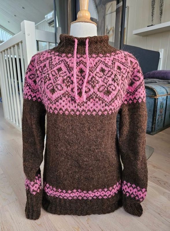 Fregnefjes genser - Chocolate heater garnpakke dame